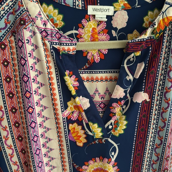 FLASH SALE! $5 2x Westport sleeveless blouse - Picture 4 of 5